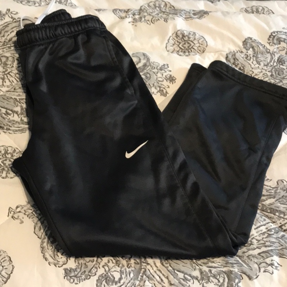 Nike Thermal fit sweatpants